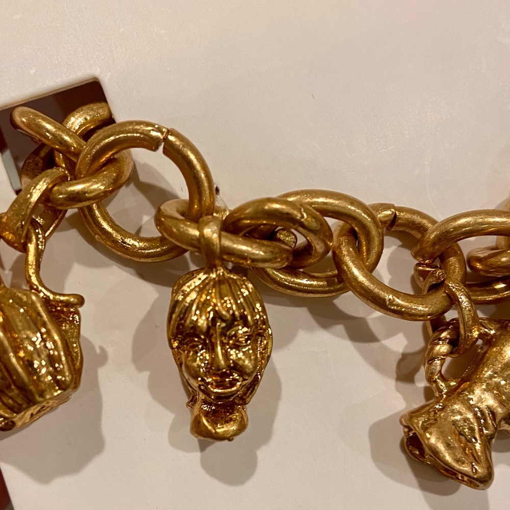 NWT Zara rare chunky faces & vaces charm statement bracelet - Picture 17 of 17